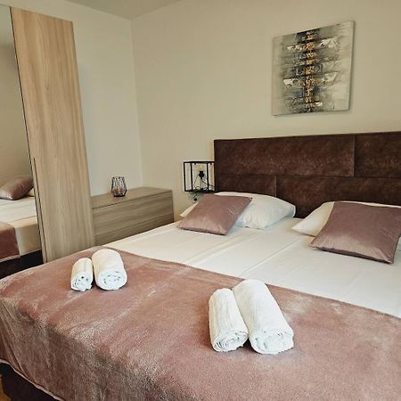 Holiday Home Dajana Pisak Buitenkant foto